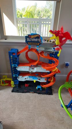 Hot wheel ultimate garage player