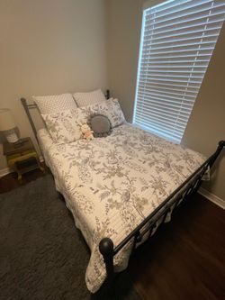 Full Size Bed Frame & Mattress