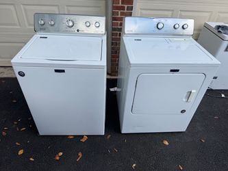 Maytag Washer & Electric Dryer Set