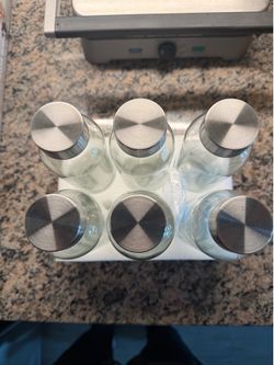 Glass cup with lids