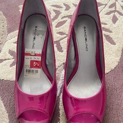 Shoes Size 5.4-6