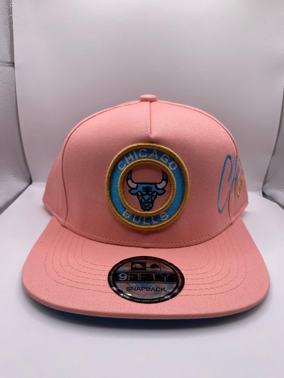 Pink Chicago Bulls. SnapBack. High Desert Headwear. Hooey. Cachuchas. Gorrin Bros, FINO, 31 Hats, RUDE Awakening. Western Hats. Rodeo. Trucker hat. Sp