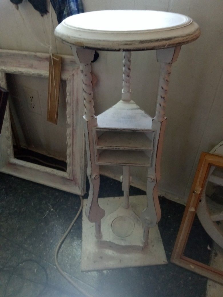 Handcrafted Antique "Pie Table" Or Plant Stand Accent Side Table
