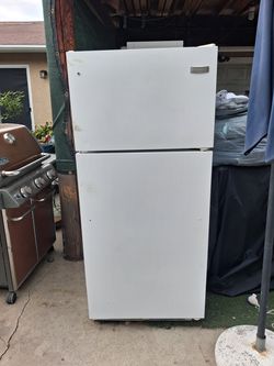 Frigidaire refrigerator