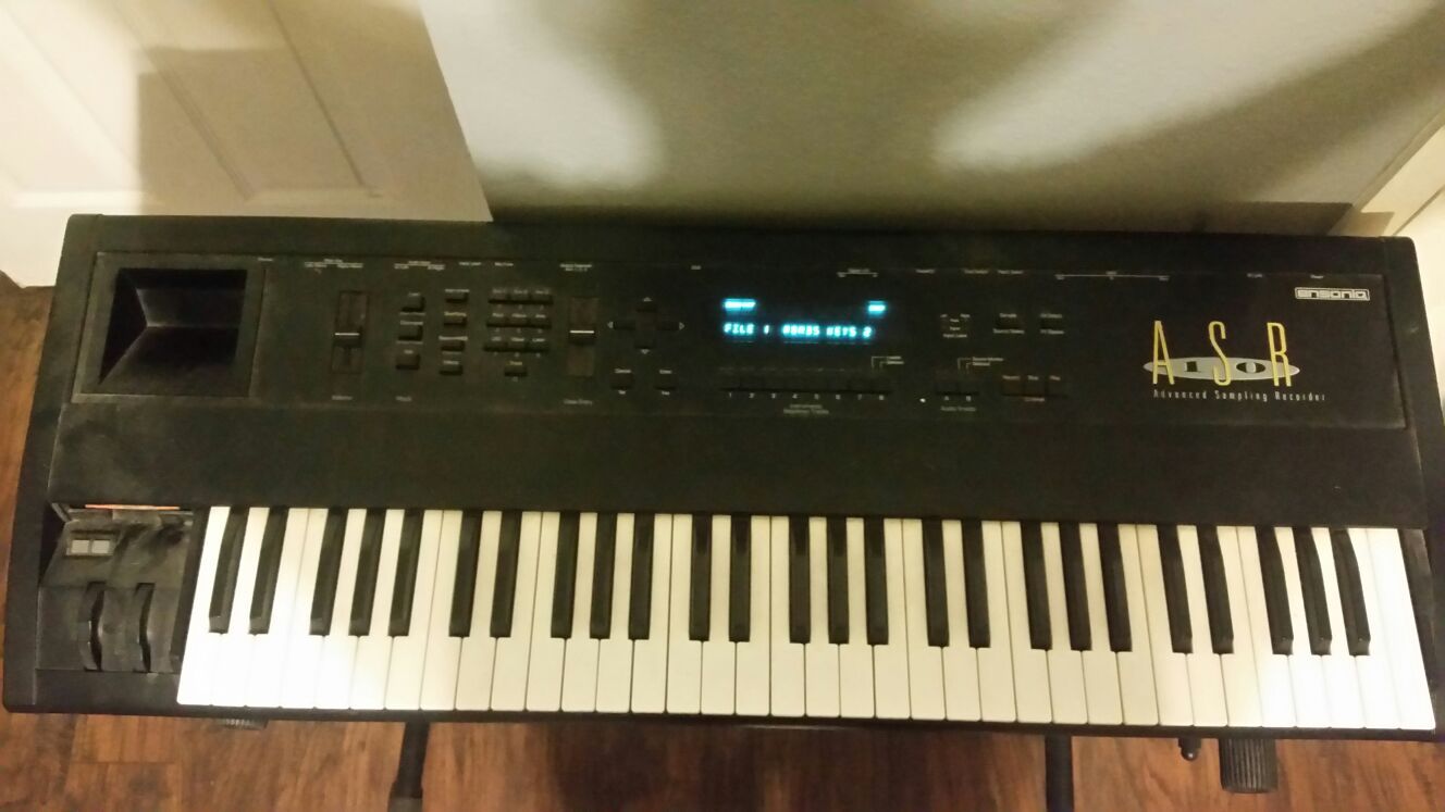 Ensoniq asr-10 sampling keyboard