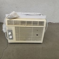 Window AC
