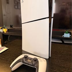 Ps5 PlayStation 5 and new controller.