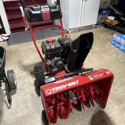 Troy Snow Blower 24”