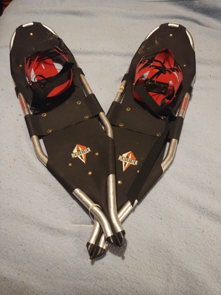 Red feather Snowshoes