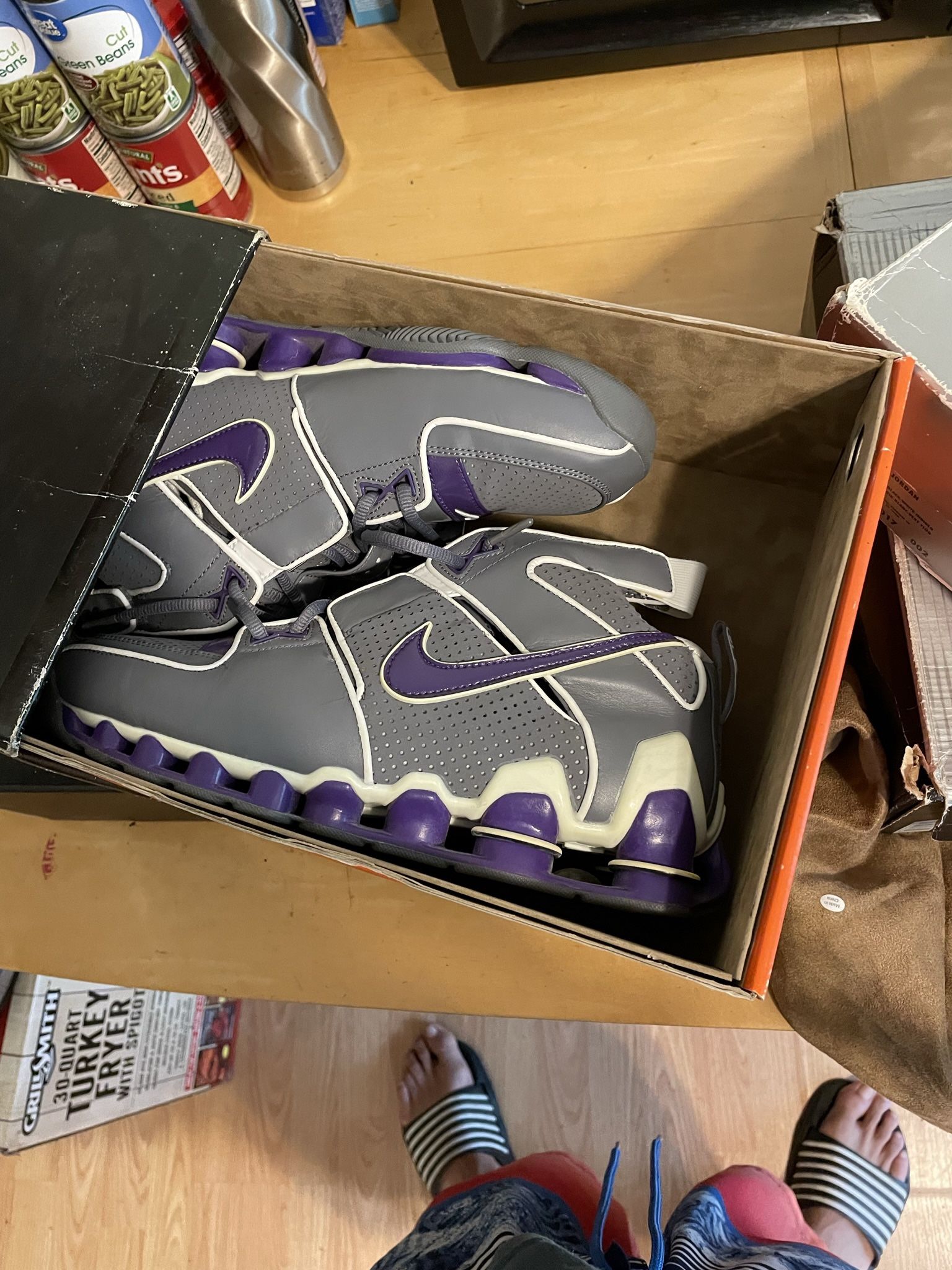 Nike Shox Purps And Saints