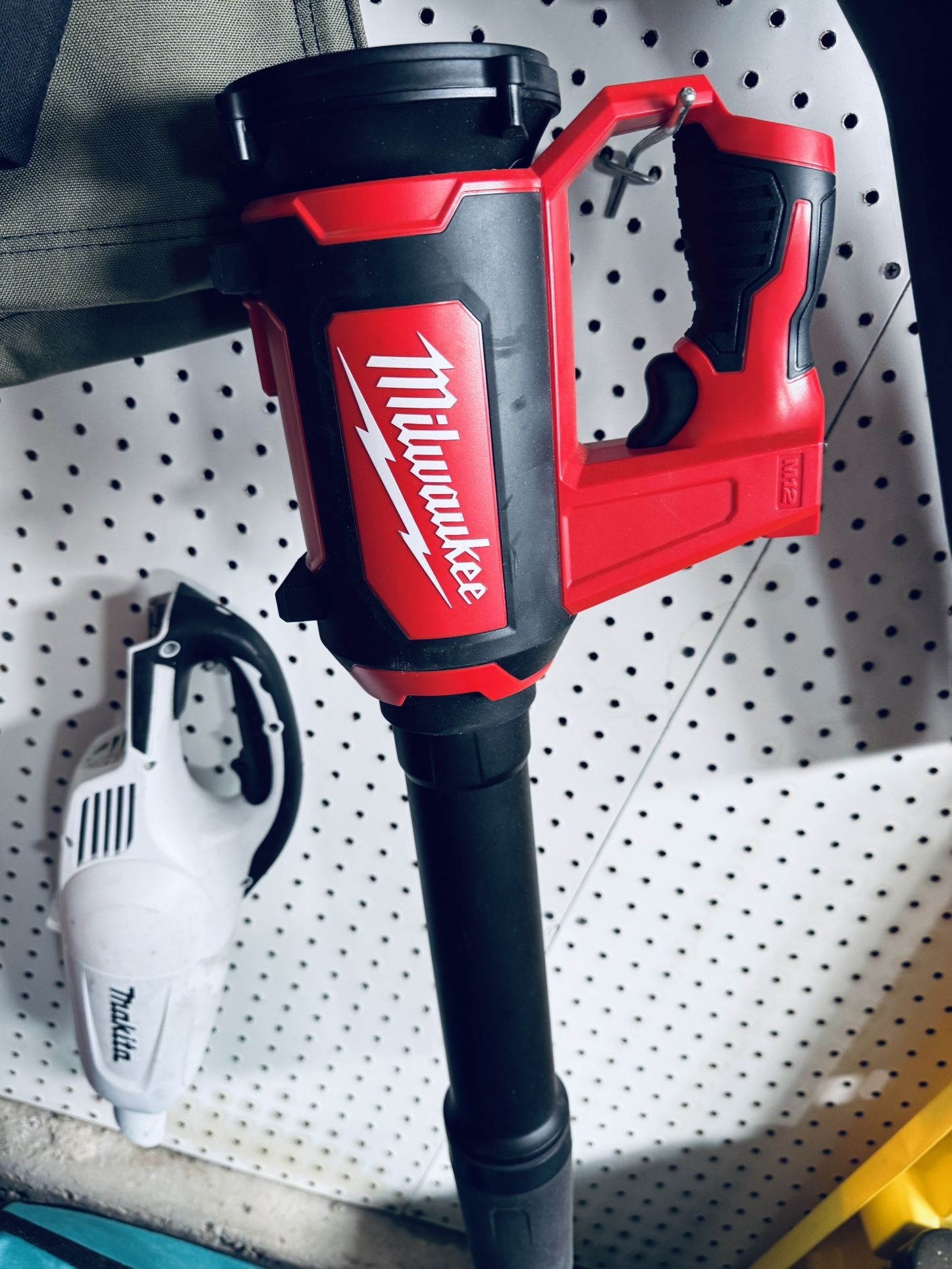 Milwaukee Blower M12