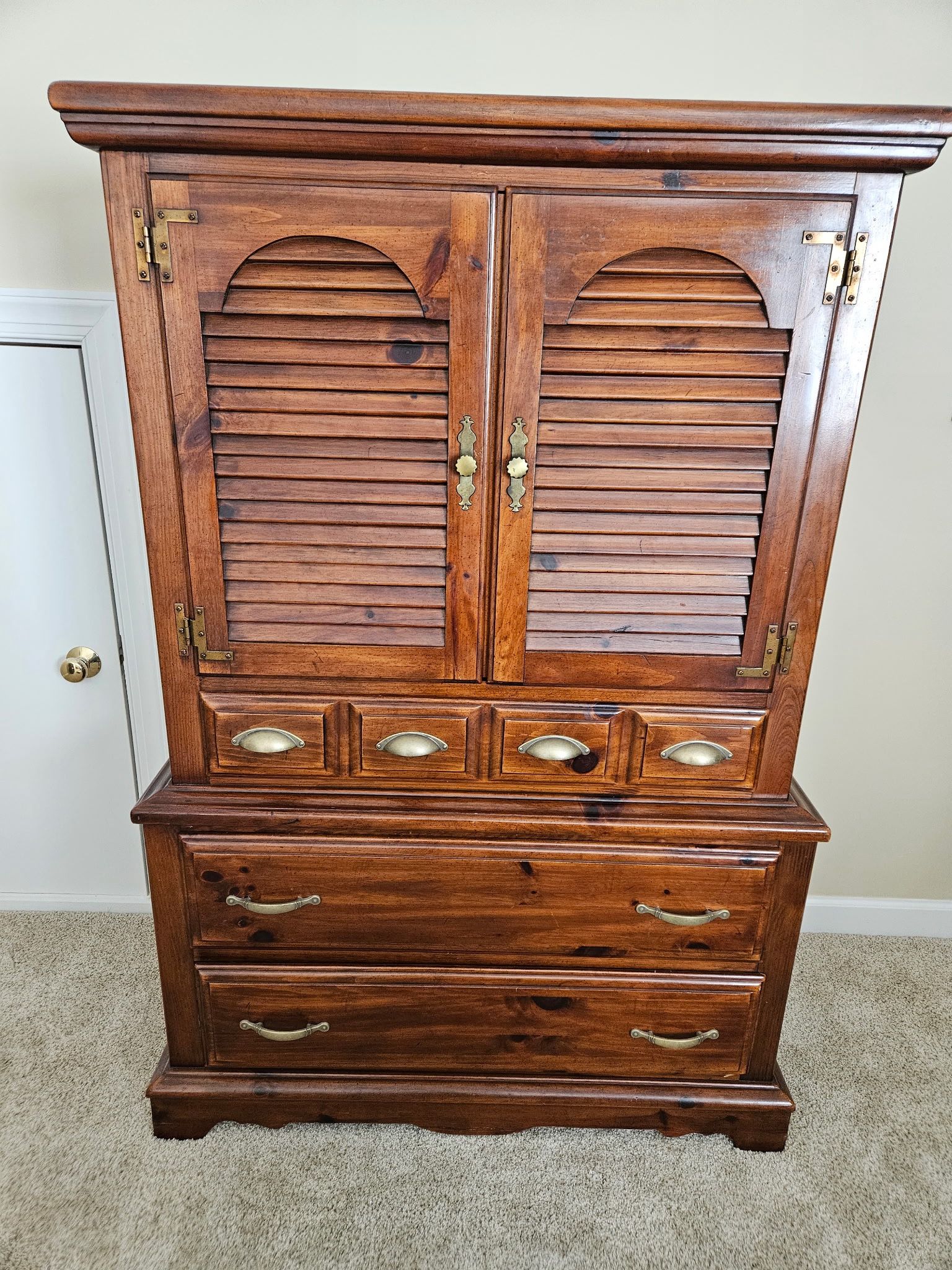 Pine Dresser