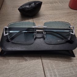 MOISSANITE SUNGLASSES