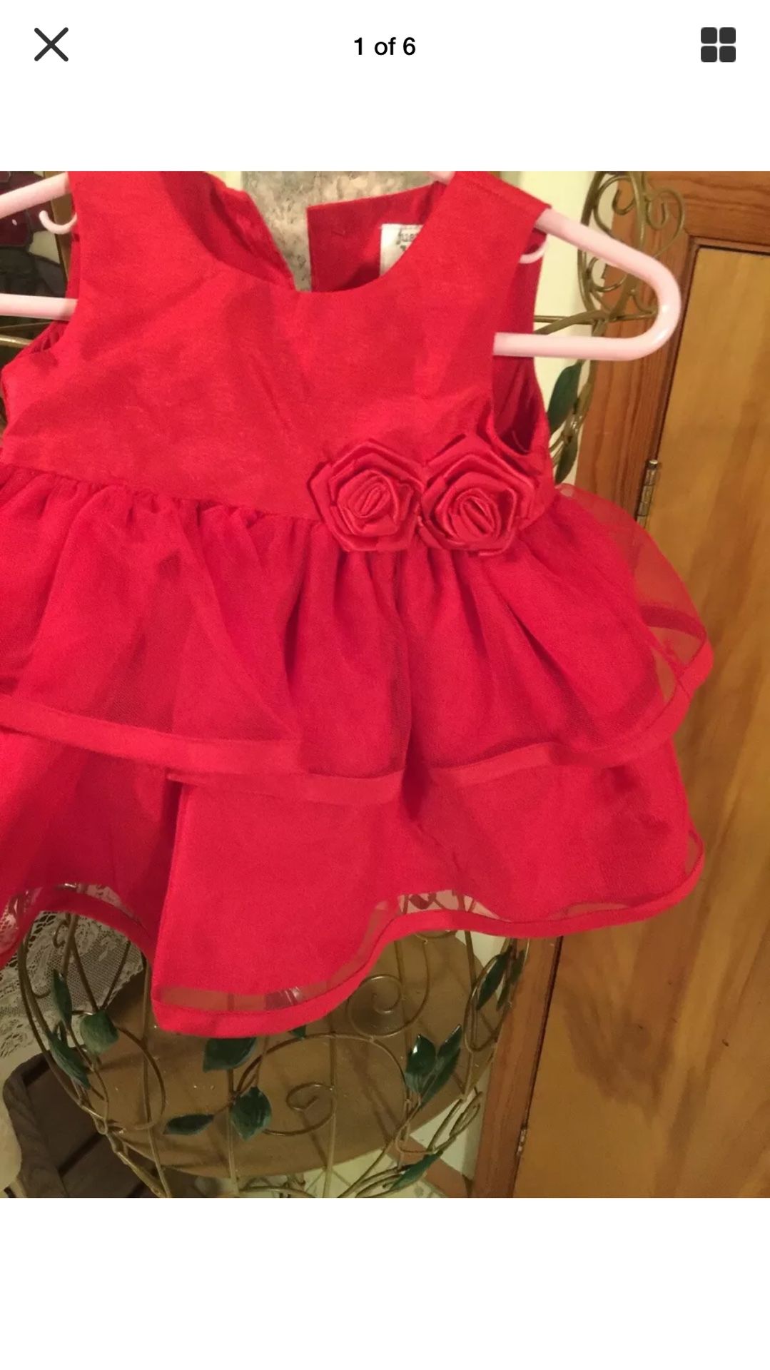 Little girls sweet Red Christmas dress” ready to meet Santa” size 3/4 months pristine full and frilly