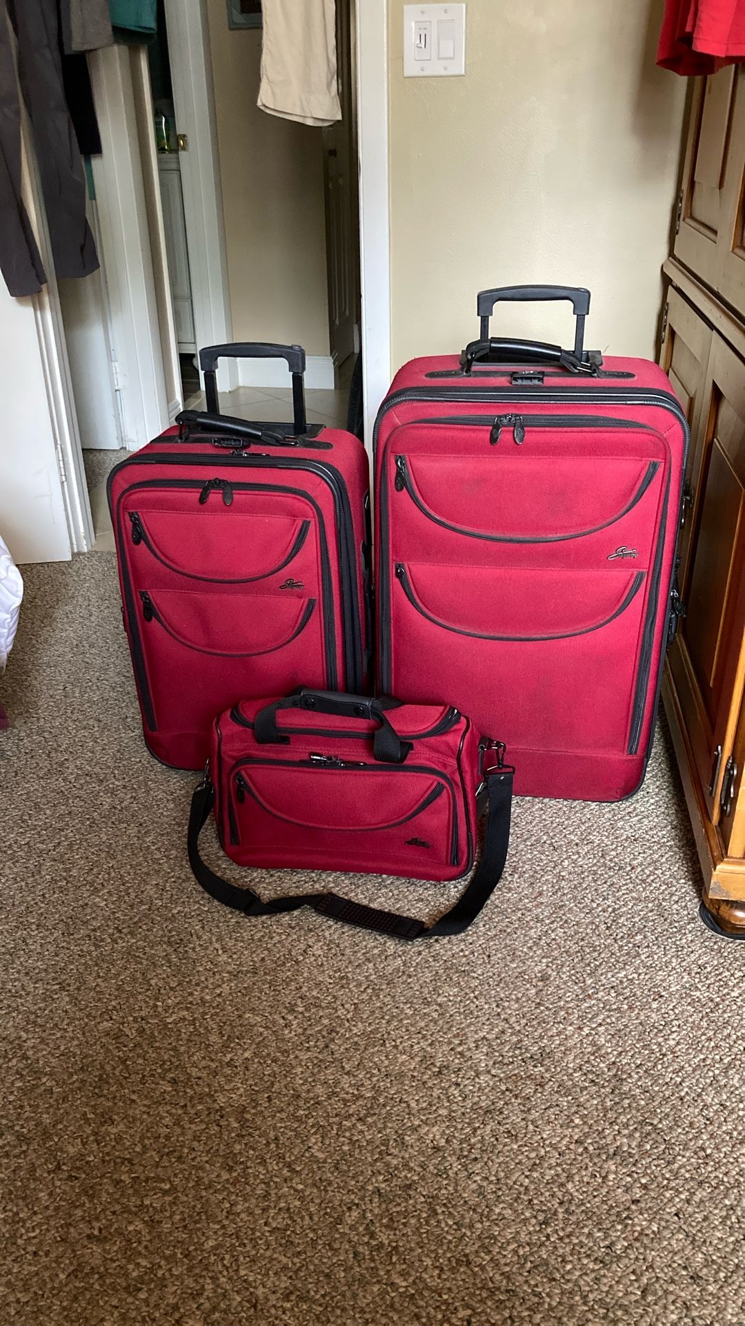 LUGGAGE SET