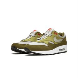 Nike Air Max 1 “Green Curry”