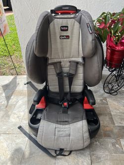 Booster seat- Britax Pioneer; silla de seguridad booster para Niños