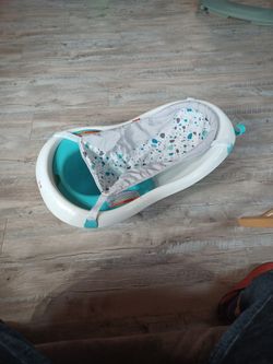 Baby Infant Bath Tub Converting New Born To Baby