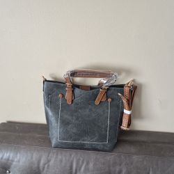 Two-Tone Classic Tote – Everyday Shoulder Bag