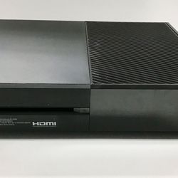 XBOX ONE Model 1540 with Gaems case with portable monitor