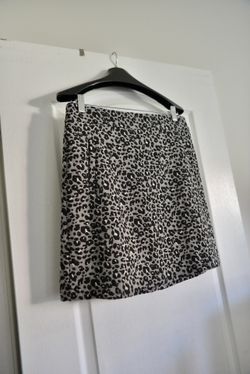 Skirt - Animal Print - Size 6 - LOFT