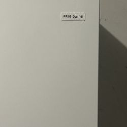 Refrigerator/Freezer (garage-ready)
