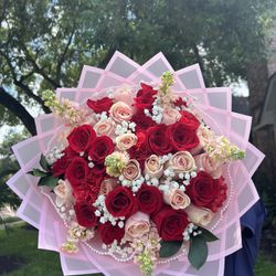 Ramo de Rosas Flower Bouquet
