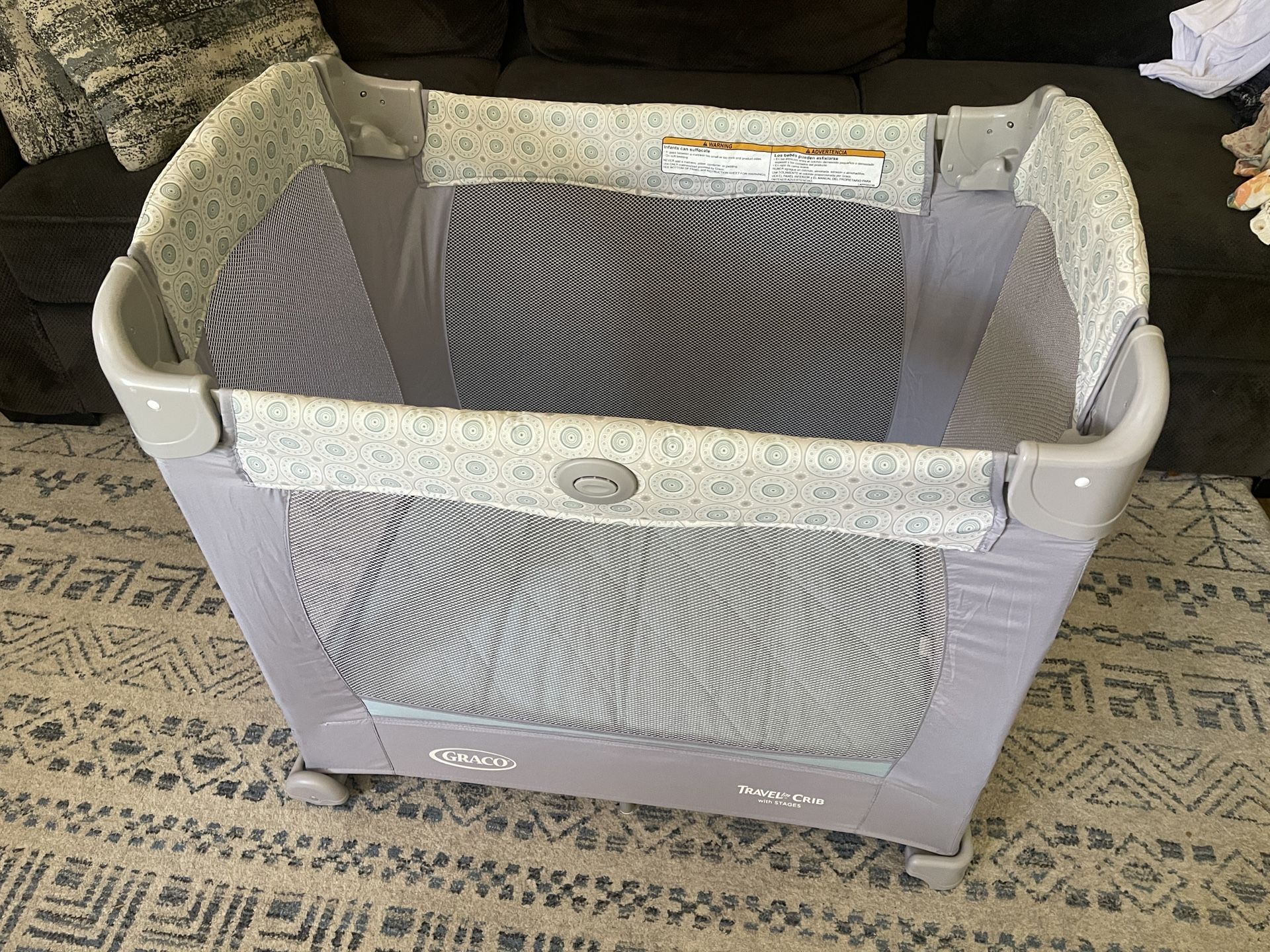 TRAVELlite CRIB with STAGES