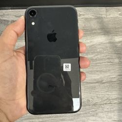 iPhone XR 64GB Unlocked 