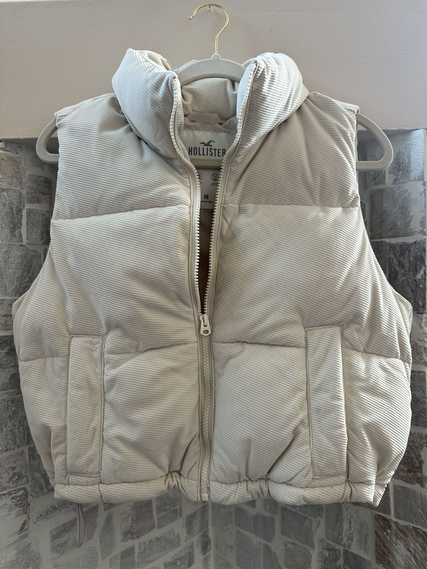 Hollister Beige Puffer Vest