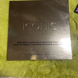 Iconic London Pallet 