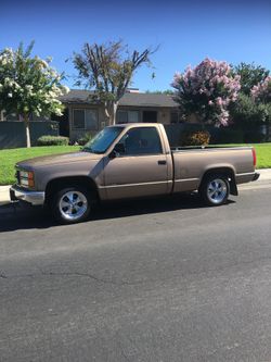 1994 GMC Sierra 1500  1/2 Ton In Excellent Condition! 