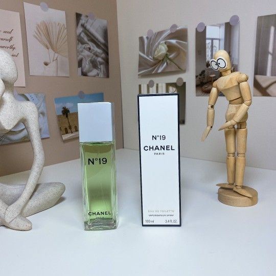 Chanel No. 19: Water Lady's Eau dessert 100ml