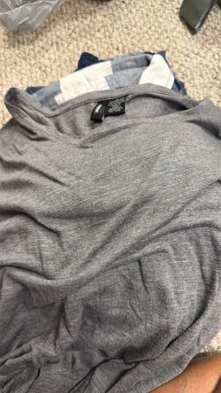 Gray long sleeve shirt, no comment