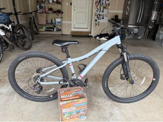 REI Co Op Bike Small 27.5inch wheels