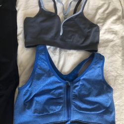 1 large bag of women's fitness clothing, leggings, tops, t-shirts, etc., all for $10