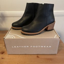 Leather ankle Boot - W 6