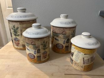 International Kitchen Canister set of 4 - like new!