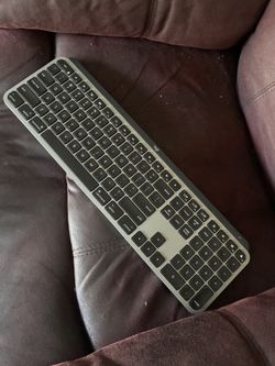 Logitech MX Keys Wireless Illuminated