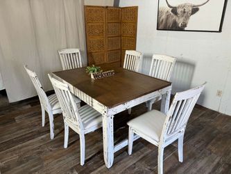FARMHOUSE TABLE W/6 CHAIRS GOOD CONDITION $330 DELIVERY AVAILABLE $20