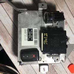 2004 To2009 Toyota Prius Engine Control Madule Amd Imoblazer And Smart Key And Power Button