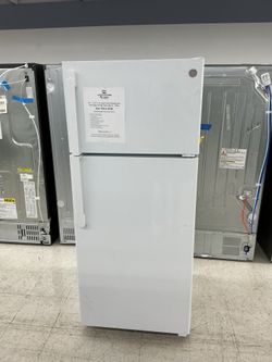 🌺🌸Garage Refridgerator 17.5 Cu Ft Capacity🌸🌺