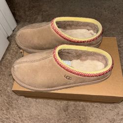 Tan Tazman Uggs 
