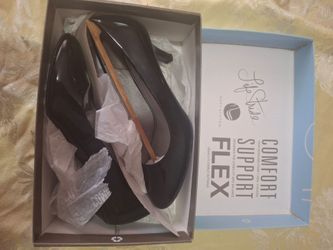 Parigi life stride black glory heels, 9 1/2, 2.5 inch heel