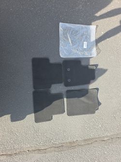 Floor Mats - Chevy Colorado 