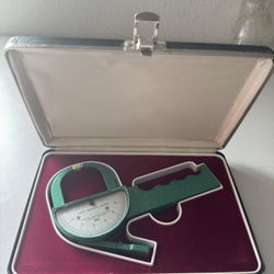 Lange Skinfold Caliper by Cambridge Scientific – Like New
