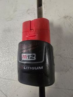 Milwaukee

M12 12-Volt Lithium-Ion Compact Battery Pack 1.5Ah