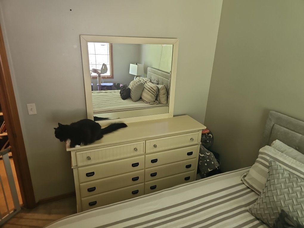Solid Wood Dresser And Mirror