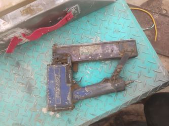 Duofast pneumatic staple gun