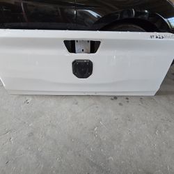RAM 1500 TAILGATE